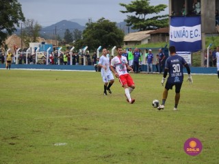 
<a style='margin-left: 5px;' class='btn btn-xs btn-social btn-facebook' href='https://www.facebook.com/sharer/sharer.php?u=https://www.boladovale.com.br/imgs/800-800-90/conteudo/fotos/1536/img7945.jpg' rel='popup' data-width='500' data-height='400'><i class='fa fa-facebook'></i>Compartilhar <span class='hidden-xs'>no Facebook</span>
</a> 
<a class='btn btn-default btn-xs' target='_blank' href='imgs/800-800-90/conteudo/fotos/1536/img7945.jpg'>
<span class='glyphicon glyphicon-cloud-download'></span> Salvar
</a> 
<span></span>