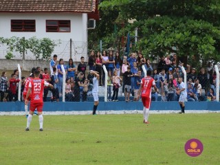 
<a style='margin-left: 5px;' class='btn btn-xs btn-social btn-facebook' href='https://www.facebook.com/sharer/sharer.php?u=https://www.boladovale.com.br/imgs/800-800-90/conteudo/fotos/1536/img7960.jpg' rel='popup' data-width='500' data-height='400'><i class='fa fa-facebook'></i>Compartilhar <span class='hidden-xs'>no Facebook</span>
</a> 
<a class='btn btn-default btn-xs' target='_blank' href='imgs/800-800-90/conteudo/fotos/1536/img7960.jpg'>
<span class='glyphicon glyphicon-cloud-download'></span> Salvar
</a> 
<span></span>