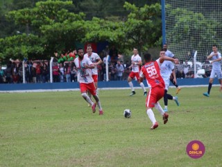 
<a style='margin-left: 5px;' class='btn btn-xs btn-social btn-facebook' href='https://www.facebook.com/sharer/sharer.php?u=https://www.boladovale.com.br/imgs/800-800-90/conteudo/fotos/1536/img7976.jpg' rel='popup' data-width='500' data-height='400'><i class='fa fa-facebook'></i>Compartilhar <span class='hidden-xs'>no Facebook</span>
</a> 
<a class='btn btn-default btn-xs' target='_blank' href='imgs/800-800-90/conteudo/fotos/1536/img7976.jpg'>
<span class='glyphicon glyphicon-cloud-download'></span> Salvar
</a> 
<span></span>