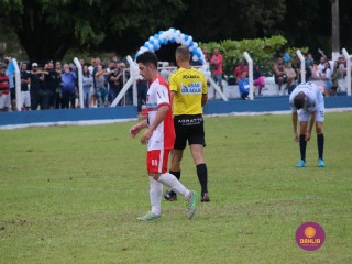 
<a style='margin-left: 5px;' class='btn btn-xs btn-social btn-facebook' href='https://www.facebook.com/sharer/sharer.php?u=https://www.boladovale.com.br/imgs/800-800-90/conteudo/fotos/1536/img8011.jpg' rel='popup' data-width='500' data-height='400'><i class='fa fa-facebook'></i>Compartilhar <span class='hidden-xs'>no Facebook</span>
</a> 
<a class='btn btn-default btn-xs' target='_blank' href='imgs/800-800-90/conteudo/fotos/1536/img8011.jpg'>
<span class='glyphicon glyphicon-cloud-download'></span> Salvar
</a> 
<span></span>