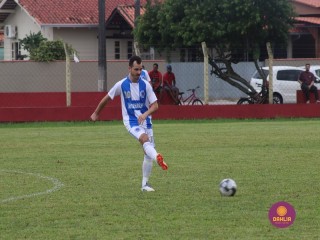 
<a style='margin-left: 5px;' class='btn btn-xs btn-social btn-facebook' href='https://www.facebook.com/sharer/sharer.php?u=https://www.boladovale.com.br/imgs/800-800-90/conteudo/fotos/1537/img8032.jpg' rel='popup' data-width='500' data-height='400'><i class='fa fa-facebook'></i>Compartilhar <span class='hidden-xs'>no Facebook</span>
</a> 
<a class='btn btn-default btn-xs' target='_blank' href='imgs/800-800-90/conteudo/fotos/1537/img8032.jpg'>
<span class='glyphicon glyphicon-cloud-download'></span> Salvar
</a> 
<span></span>