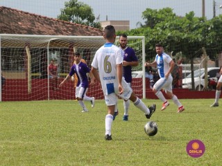 
<a style='margin-left: 5px;' class='btn btn-xs btn-social btn-facebook' href='https://www.facebook.com/sharer/sharer.php?u=https://www.boladovale.com.br/imgs/800-800-90/conteudo/fotos/1537/img8048.jpg' rel='popup' data-width='500' data-height='400'><i class='fa fa-facebook'></i>Compartilhar <span class='hidden-xs'>no Facebook</span>
</a> 
<a class='btn btn-default btn-xs' target='_blank' href='imgs/800-800-90/conteudo/fotos/1537/img8048.jpg'>
<span class='glyphicon glyphicon-cloud-download'></span> Salvar
</a> 
<span></span>