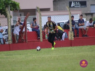 
<a style='margin-left: 5px;' class='btn btn-xs btn-social btn-facebook' href='https://www.facebook.com/sharer/sharer.php?u=https://www.boladovale.com.br/imgs/800-800-90/conteudo/fotos/1537/img8109.jpg' rel='popup' data-width='500' data-height='400'><i class='fa fa-facebook'></i>Compartilhar <span class='hidden-xs'>no Facebook</span>
</a> 
<a class='btn btn-default btn-xs' target='_blank' href='imgs/800-800-90/conteudo/fotos/1537/img8109.jpg'>
<span class='glyphicon glyphicon-cloud-download'></span> Salvar
</a> 
<span></span>