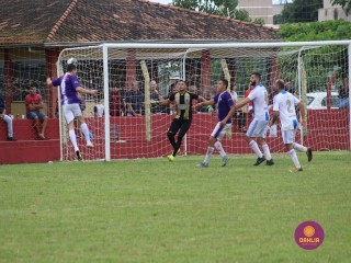 
<a style='margin-left: 5px;' class='btn btn-xs btn-social btn-facebook' href='https://www.facebook.com/sharer/sharer.php?u=https://www.boladovale.com.br/imgs/800-800-90/conteudo/fotos/1537/img8128.jpg' rel='popup' data-width='500' data-height='400'><i class='fa fa-facebook'></i>Compartilhar <span class='hidden-xs'>no Facebook</span>
</a> 
<a class='btn btn-default btn-xs' target='_blank' href='imgs/800-800-90/conteudo/fotos/1537/img8128.jpg'>
<span class='glyphicon glyphicon-cloud-download'></span> Salvar
</a> 
<span></span>