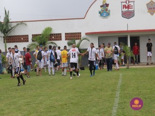 
<a style='margin-left: 5px;' class='btn btn-xs btn-social btn-facebook' href='https://www.facebook.com/sharer/sharer.php?u=https://www.boladovale.com.br/imgs/800-800-90/conteudo/fotos/1538/img8162.jpg' rel='popup' data-width='500' data-height='400'><i class='fa fa-facebook'></i>Compartilhar <span class='hidden-xs'>no Facebook</span>
</a> 
<a class='btn btn-default btn-xs' target='_blank' href='imgs/800-800-90/conteudo/fotos/1538/img8162.jpg'>
<span class='glyphicon glyphicon-cloud-download'></span> Salvar
</a> 
<span></span>