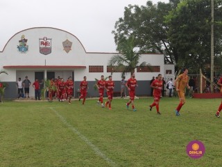 
<a style='margin-left: 5px;' class='btn btn-xs btn-social btn-facebook' href='https://www.facebook.com/sharer/sharer.php?u=https://www.boladovale.com.br/imgs/800-800-90/conteudo/fotos/1538/img8177.jpg' rel='popup' data-width='500' data-height='400'><i class='fa fa-facebook'></i>Compartilhar <span class='hidden-xs'>no Facebook</span>
</a> 
<a class='btn btn-default btn-xs' target='_blank' href='imgs/800-800-90/conteudo/fotos/1538/img8177.jpg'>
<span class='glyphicon glyphicon-cloud-download'></span> Salvar
</a> 
<span></span>