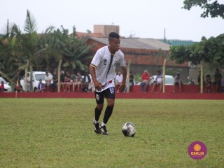 
<a style='margin-left: 5px;' class='btn btn-xs btn-social btn-facebook' href='https://www.facebook.com/sharer/sharer.php?u=https://www.boladovale.com.br/imgs/800-800-90/conteudo/fotos/1538/img8216.jpg' rel='popup' data-width='500' data-height='400'><i class='fa fa-facebook'></i>Compartilhar <span class='hidden-xs'>no Facebook</span>
</a> 
<a class='btn btn-default btn-xs' target='_blank' href='imgs/800-800-90/conteudo/fotos/1538/img8216.jpg'>
<span class='glyphicon glyphicon-cloud-download'></span> Salvar
</a> 
<span></span>