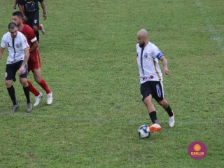 
<a style='margin-left: 5px;' class='btn btn-xs btn-social btn-facebook' href='https://www.facebook.com/sharer/sharer.php?u=https://www.boladovale.com.br/imgs/800-800-90/conteudo/fotos/1538/img8225.jpg' rel='popup' data-width='500' data-height='400'><i class='fa fa-facebook'></i>Compartilhar <span class='hidden-xs'>no Facebook</span>
</a> 
<a class='btn btn-default btn-xs' target='_blank' href='imgs/800-800-90/conteudo/fotos/1538/img8225.jpg'>
<span class='glyphicon glyphicon-cloud-download'></span> Salvar
</a> 
<span></span>