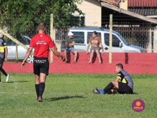 
<a style='margin-left: 5px;' class='btn btn-xs btn-social btn-facebook' href='https://www.facebook.com/sharer/sharer.php?u=https://www.boladovale.com.br/imgs/800-800-90/conteudo/fotos/1539/img8926.jpg' rel='popup' data-width='500' data-height='400'><i class='fa fa-facebook'></i>Compartilhar <span class='hidden-xs'>no Facebook</span>
</a> 
<a class='btn btn-default btn-xs' target='_blank' href='imgs/800-800-90/conteudo/fotos/1539/img8926.jpg'>
<span class='glyphicon glyphicon-cloud-download'></span> Salvar
</a> 
<span></span>