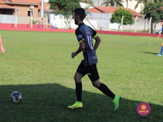 
<a style='margin-left: 5px;' class='btn btn-xs btn-social btn-facebook' href='https://www.facebook.com/sharer/sharer.php?u=https://www.boladovale.com.br/imgs/800-800-90/conteudo/fotos/1539/img8930.jpg' rel='popup' data-width='500' data-height='400'><i class='fa fa-facebook'></i>Compartilhar <span class='hidden-xs'>no Facebook</span>
</a> 
<a class='btn btn-default btn-xs' target='_blank' href='imgs/800-800-90/conteudo/fotos/1539/img8930.jpg'>
<span class='glyphicon glyphicon-cloud-download'></span> Salvar
</a> 
<span></span>