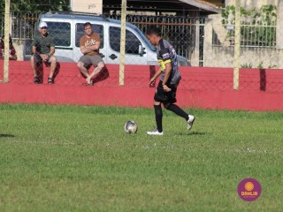 
<a style='margin-left: 5px;' class='btn btn-xs btn-social btn-facebook' href='https://www.facebook.com/sharer/sharer.php?u=https://www.boladovale.com.br/imgs/800-800-90/conteudo/fotos/1539/img8932.jpg' rel='popup' data-width='500' data-height='400'><i class='fa fa-facebook'></i>Compartilhar <span class='hidden-xs'>no Facebook</span>
</a> 
<a class='btn btn-default btn-xs' target='_blank' href='imgs/800-800-90/conteudo/fotos/1539/img8932.jpg'>
<span class='glyphicon glyphicon-cloud-download'></span> Salvar
</a> 
<span></span>