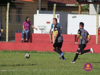 
<a style='margin-left: 5px;' class='btn btn-xs btn-social btn-facebook' href='https://www.facebook.com/sharer/sharer.php?u=https://www.boladovale.com.br/imgs/800-800-90/conteudo/fotos/1539/img8933.jpg' rel='popup' data-width='500' data-height='400'><i class='fa fa-facebook'></i>Compartilhar <span class='hidden-xs'>no Facebook</span>
</a> 
<a class='btn btn-default btn-xs' target='_blank' href='imgs/800-800-90/conteudo/fotos/1539/img8933.jpg'>
<span class='glyphicon glyphicon-cloud-download'></span> Salvar
</a> 
<span></span>