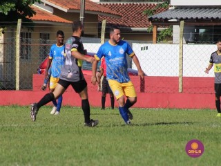 
<a style='margin-left: 5px;' class='btn btn-xs btn-social btn-facebook' href='https://www.facebook.com/sharer/sharer.php?u=https://www.boladovale.com.br/imgs/800-800-90/conteudo/fotos/1539/img8945.jpg' rel='popup' data-width='500' data-height='400'><i class='fa fa-facebook'></i>Compartilhar <span class='hidden-xs'>no Facebook</span>
</a> 
<a class='btn btn-default btn-xs' target='_blank' href='imgs/800-800-90/conteudo/fotos/1539/img8945.jpg'>
<span class='glyphicon glyphicon-cloud-download'></span> Salvar
</a> 
<span></span>