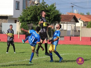 
<a style='margin-left: 5px;' class='btn btn-xs btn-social btn-facebook' href='https://www.facebook.com/sharer/sharer.php?u=https://www.boladovale.com.br/imgs/800-800-90/conteudo/fotos/1539/img8960.jpg' rel='popup' data-width='500' data-height='400'><i class='fa fa-facebook'></i>Compartilhar <span class='hidden-xs'>no Facebook</span>
</a> 
<a class='btn btn-default btn-xs' target='_blank' href='imgs/800-800-90/conteudo/fotos/1539/img8960.jpg'>
<span class='glyphicon glyphicon-cloud-download'></span> Salvar
</a> 
<span></span>