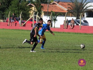 
<a style='margin-left: 5px;' class='btn btn-xs btn-social btn-facebook' href='https://www.facebook.com/sharer/sharer.php?u=https://www.boladovale.com.br/imgs/800-800-90/conteudo/fotos/1539/img8963.jpg' rel='popup' data-width='500' data-height='400'><i class='fa fa-facebook'></i>Compartilhar <span class='hidden-xs'>no Facebook</span>
</a> 
<a class='btn btn-default btn-xs' target='_blank' href='imgs/800-800-90/conteudo/fotos/1539/img8963.jpg'>
<span class='glyphicon glyphicon-cloud-download'></span> Salvar
</a> 
<span></span>