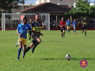 
<a style='margin-left: 5px;' class='btn btn-xs btn-social btn-facebook' href='https://www.facebook.com/sharer/sharer.php?u=https://www.boladovale.com.br/imgs/800-800-90/conteudo/fotos/1539/img8968.jpg' rel='popup' data-width='500' data-height='400'><i class='fa fa-facebook'></i>Compartilhar <span class='hidden-xs'>no Facebook</span>
</a> 
<a class='btn btn-default btn-xs' target='_blank' href='imgs/800-800-90/conteudo/fotos/1539/img8968.jpg'>
<span class='glyphicon glyphicon-cloud-download'></span> Salvar
</a> 
<span></span>