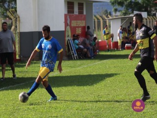 
<a style='margin-left: 5px;' class='btn btn-xs btn-social btn-facebook' href='https://www.facebook.com/sharer/sharer.php?u=https://www.boladovale.com.br/imgs/800-800-90/conteudo/fotos/1539/img8977.jpg' rel='popup' data-width='500' data-height='400'><i class='fa fa-facebook'></i>Compartilhar <span class='hidden-xs'>no Facebook</span>
</a> 
<a class='btn btn-default btn-xs' target='_blank' href='imgs/800-800-90/conteudo/fotos/1539/img8977.jpg'>
<span class='glyphicon glyphicon-cloud-download'></span> Salvar
</a> 
<span></span>