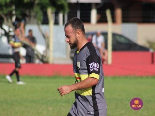 
<a style='margin-left: 5px;' class='btn btn-xs btn-social btn-facebook' href='https://www.facebook.com/sharer/sharer.php?u=https://www.boladovale.com.br/imgs/800-800-90/conteudo/fotos/1539/img8990.jpg' rel='popup' data-width='500' data-height='400'><i class='fa fa-facebook'></i>Compartilhar <span class='hidden-xs'>no Facebook</span>
</a> 
<a class='btn btn-default btn-xs' target='_blank' href='imgs/800-800-90/conteudo/fotos/1539/img8990.jpg'>
<span class='glyphicon glyphicon-cloud-download'></span> Salvar
</a> 
<span></span>