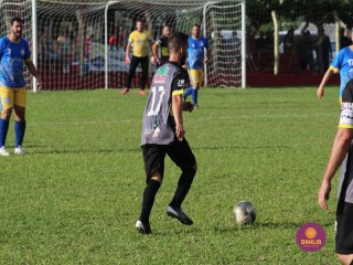 
<a style='margin-left: 5px;' class='btn btn-xs btn-social btn-facebook' href='https://www.facebook.com/sharer/sharer.php?u=https://www.boladovale.com.br/imgs/800-800-90/conteudo/fotos/1539/img8995.jpg' rel='popup' data-width='500' data-height='400'><i class='fa fa-facebook'></i>Compartilhar <span class='hidden-xs'>no Facebook</span>
</a> 
<a class='btn btn-default btn-xs' target='_blank' href='imgs/800-800-90/conteudo/fotos/1539/img8995.jpg'>
<span class='glyphicon glyphicon-cloud-download'></span> Salvar
</a> 
<span></span>