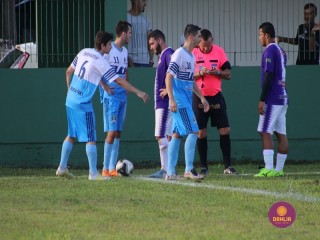 
<a style='margin-left: 5px;' class='btn btn-xs btn-social btn-facebook' href='https://www.facebook.com/sharer/sharer.php?u=https://www.boladovale.com.br/imgs/800-800-90/conteudo/fotos/1540/img9013.jpg' rel='popup' data-width='500' data-height='400'><i class='fa fa-facebook'></i>Compartilhar <span class='hidden-xs'>no Facebook</span>
</a> 
<a class='btn btn-default btn-xs' target='_blank' href='imgs/800-800-90/conteudo/fotos/1540/img9013.jpg'>
<span class='glyphicon glyphicon-cloud-download'></span> Salvar
</a> 
<span></span>