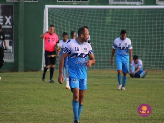 
<a style='margin-left: 5px;' class='btn btn-xs btn-social btn-facebook' href='https://www.facebook.com/sharer/sharer.php?u=https://www.boladovale.com.br/imgs/800-800-90/conteudo/fotos/1540/img9086.jpg' rel='popup' data-width='500' data-height='400'><i class='fa fa-facebook'></i>Compartilhar <span class='hidden-xs'>no Facebook</span>
</a> 
<a class='btn btn-default btn-xs' target='_blank' href='imgs/800-800-90/conteudo/fotos/1540/img9086.jpg'>
<span class='glyphicon glyphicon-cloud-download'></span> Salvar
</a> 
<span></span>