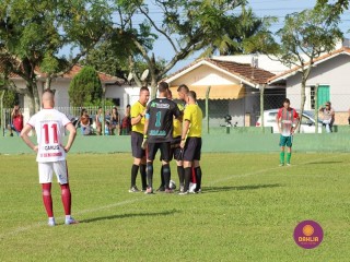 
<a style='margin-left: 5px;' class='btn btn-xs btn-social btn-facebook' href='https://www.facebook.com/sharer/sharer.php?u=https://www.boladovale.com.br/imgs/800-800-90/conteudo/fotos/1541/img6941.jpg' rel='popup' data-width='500' data-height='400'><i class='fa fa-facebook'></i>Compartilhar <span class='hidden-xs'>no Facebook</span>
</a> 
<a class='btn btn-default btn-xs' target='_blank' href='imgs/800-800-90/conteudo/fotos/1541/img6941.jpg'>
<span class='glyphicon glyphicon-cloud-download'></span> Salvar
</a> 
<span></span>