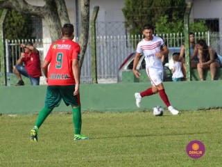 
<a style='margin-left: 5px;' class='btn btn-xs btn-social btn-facebook' href='https://www.facebook.com/sharer/sharer.php?u=https://www.boladovale.com.br/imgs/800-800-90/conteudo/fotos/1541/img6946.jpg' rel='popup' data-width='500' data-height='400'><i class='fa fa-facebook'></i>Compartilhar <span class='hidden-xs'>no Facebook</span>
</a> 
<a class='btn btn-default btn-xs' target='_blank' href='imgs/800-800-90/conteudo/fotos/1541/img6946.jpg'>
<span class='glyphicon glyphicon-cloud-download'></span> Salvar
</a> 
<span></span>