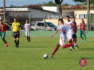 
<a style='margin-left: 5px;' class='btn btn-xs btn-social btn-facebook' href='https://www.facebook.com/sharer/sharer.php?u=https://www.boladovale.com.br/imgs/800-800-90/conteudo/fotos/1541/img6958.jpg' rel='popup' data-width='500' data-height='400'><i class='fa fa-facebook'></i>Compartilhar <span class='hidden-xs'>no Facebook</span>
</a> 
<a class='btn btn-default btn-xs' target='_blank' href='imgs/800-800-90/conteudo/fotos/1541/img6958.jpg'>
<span class='glyphicon glyphicon-cloud-download'></span> Salvar
</a> 
<span></span>