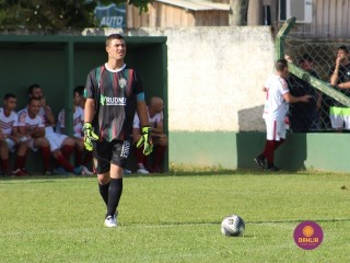 
<a style='margin-left: 5px;' class='btn btn-xs btn-social btn-facebook' href='https://www.facebook.com/sharer/sharer.php?u=https://www.boladovale.com.br/imgs/800-800-90/conteudo/fotos/1541/img6973.jpg' rel='popup' data-width='500' data-height='400'><i class='fa fa-facebook'></i>Compartilhar <span class='hidden-xs'>no Facebook</span>
</a> 
<a class='btn btn-default btn-xs' target='_blank' href='imgs/800-800-90/conteudo/fotos/1541/img6973.jpg'>
<span class='glyphicon glyphicon-cloud-download'></span> Salvar
</a> 
<span></span>