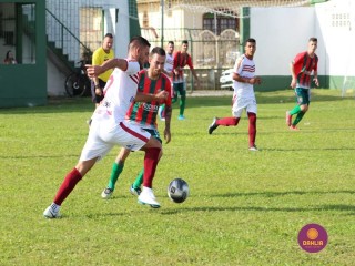 
<a style='margin-left: 5px;' class='btn btn-xs btn-social btn-facebook' href='https://www.facebook.com/sharer/sharer.php?u=https://www.boladovale.com.br/imgs/800-800-90/conteudo/fotos/1541/img6990.jpg' rel='popup' data-width='500' data-height='400'><i class='fa fa-facebook'></i>Compartilhar <span class='hidden-xs'>no Facebook</span>
</a> 
<a class='btn btn-default btn-xs' target='_blank' href='imgs/800-800-90/conteudo/fotos/1541/img6990.jpg'>
<span class='glyphicon glyphicon-cloud-download'></span> Salvar
</a> 
<span></span>