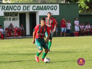 
<a style='margin-left: 5px;' class='btn btn-xs btn-social btn-facebook' href='https://www.facebook.com/sharer/sharer.php?u=https://www.boladovale.com.br/imgs/800-800-90/conteudo/fotos/1541/img7003.jpg' rel='popup' data-width='500' data-height='400'><i class='fa fa-facebook'></i>Compartilhar <span class='hidden-xs'>no Facebook</span>
</a> 
<a class='btn btn-default btn-xs' target='_blank' href='imgs/800-800-90/conteudo/fotos/1541/img7003.jpg'>
<span class='glyphicon glyphicon-cloud-download'></span> Salvar
</a> 
<span></span>