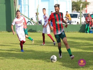 
<a style='margin-left: 5px;' class='btn btn-xs btn-social btn-facebook' href='https://www.facebook.com/sharer/sharer.php?u=https://www.boladovale.com.br/imgs/800-800-90/conteudo/fotos/1541/img7031.jpg' rel='popup' data-width='500' data-height='400'><i class='fa fa-facebook'></i>Compartilhar <span class='hidden-xs'>no Facebook</span>
</a> 
<a class='btn btn-default btn-xs' target='_blank' href='imgs/800-800-90/conteudo/fotos/1541/img7031.jpg'>
<span class='glyphicon glyphicon-cloud-download'></span> Salvar
</a> 
<span></span>
