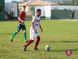 
<a style='margin-left: 5px;' class='btn btn-xs btn-social btn-facebook' href='https://www.facebook.com/sharer/sharer.php?u=https://www.boladovale.com.br/imgs/800-800-90/conteudo/fotos/1541/img7064.jpg' rel='popup' data-width='500' data-height='400'><i class='fa fa-facebook'></i>Compartilhar <span class='hidden-xs'>no Facebook</span>
</a> 
<a class='btn btn-default btn-xs' target='_blank' href='imgs/800-800-90/conteudo/fotos/1541/img7064.jpg'>
<span class='glyphicon glyphicon-cloud-download'></span> Salvar
</a> 
<span></span>