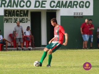 
<a style='margin-left: 5px;' class='btn btn-xs btn-social btn-facebook' href='https://www.facebook.com/sharer/sharer.php?u=https://www.boladovale.com.br/imgs/800-800-90/conteudo/fotos/1541/img7072.jpg' rel='popup' data-width='500' data-height='400'><i class='fa fa-facebook'></i>Compartilhar <span class='hidden-xs'>no Facebook</span>
</a> 
<a class='btn btn-default btn-xs' target='_blank' href='imgs/800-800-90/conteudo/fotos/1541/img7072.jpg'>
<span class='glyphicon glyphicon-cloud-download'></span> Salvar
</a> 
<span></span>