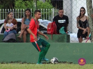
<a style='margin-left: 5px;' class='btn btn-xs btn-social btn-facebook' href='https://www.facebook.com/sharer/sharer.php?u=https://www.boladovale.com.br/imgs/800-800-90/conteudo/fotos/1541/img7107.jpg' rel='popup' data-width='500' data-height='400'><i class='fa fa-facebook'></i>Compartilhar <span class='hidden-xs'>no Facebook</span>
</a> 
<a class='btn btn-default btn-xs' target='_blank' href='imgs/800-800-90/conteudo/fotos/1541/img7107.jpg'>
<span class='glyphicon glyphicon-cloud-download'></span> Salvar
</a> 
<span></span>