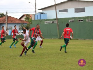 
<a style='margin-left: 5px;' class='btn btn-xs btn-social btn-facebook' href='https://www.facebook.com/sharer/sharer.php?u=https://www.boladovale.com.br/imgs/800-800-90/conteudo/fotos/1541/img7142.jpg' rel='popup' data-width='500' data-height='400'><i class='fa fa-facebook'></i>Compartilhar <span class='hidden-xs'>no Facebook</span>
</a> 
<a class='btn btn-default btn-xs' target='_blank' href='imgs/800-800-90/conteudo/fotos/1541/img7142.jpg'>
<span class='glyphicon glyphicon-cloud-download'></span> Salvar
</a> 
<span></span>