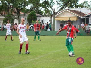 
<a style='margin-left: 5px;' class='btn btn-xs btn-social btn-facebook' href='https://www.facebook.com/sharer/sharer.php?u=https://www.boladovale.com.br/imgs/800-800-90/conteudo/fotos/1541/img7174.jpg' rel='popup' data-width='500' data-height='400'><i class='fa fa-facebook'></i>Compartilhar <span class='hidden-xs'>no Facebook</span>
</a> 
<a class='btn btn-default btn-xs' target='_blank' href='imgs/800-800-90/conteudo/fotos/1541/img7174.jpg'>
<span class='glyphicon glyphicon-cloud-download'></span> Salvar
</a> 
<span></span>