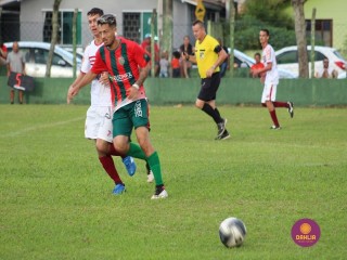 
<a style='margin-left: 5px;' class='btn btn-xs btn-social btn-facebook' href='https://www.facebook.com/sharer/sharer.php?u=https://www.boladovale.com.br/imgs/800-800-90/conteudo/fotos/1541/img7185.jpg' rel='popup' data-width='500' data-height='400'><i class='fa fa-facebook'></i>Compartilhar <span class='hidden-xs'>no Facebook</span>
</a> 
<a class='btn btn-default btn-xs' target='_blank' href='imgs/800-800-90/conteudo/fotos/1541/img7185.jpg'>
<span class='glyphicon glyphicon-cloud-download'></span> Salvar
</a> 
<span></span>