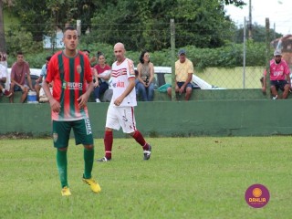 
<a style='margin-left: 5px;' class='btn btn-xs btn-social btn-facebook' href='https://www.facebook.com/sharer/sharer.php?u=https://www.boladovale.com.br/imgs/800-800-90/conteudo/fotos/1541/img7243.jpg' rel='popup' data-width='500' data-height='400'><i class='fa fa-facebook'></i>Compartilhar <span class='hidden-xs'>no Facebook</span>
</a> 
<a class='btn btn-default btn-xs' target='_blank' href='imgs/800-800-90/conteudo/fotos/1541/img7243.jpg'>
<span class='glyphicon glyphicon-cloud-download'></span> Salvar
</a> 
<span></span>