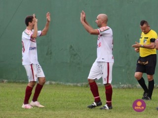 
<a style='margin-left: 5px;' class='btn btn-xs btn-social btn-facebook' href='https://www.facebook.com/sharer/sharer.php?u=https://www.boladovale.com.br/imgs/800-800-90/conteudo/fotos/1541/img7263.jpg' rel='popup' data-width='500' data-height='400'><i class='fa fa-facebook'></i>Compartilhar <span class='hidden-xs'>no Facebook</span>
</a> 
<a class='btn btn-default btn-xs' target='_blank' href='imgs/800-800-90/conteudo/fotos/1541/img7263.jpg'>
<span class='glyphicon glyphicon-cloud-download'></span> Salvar
</a> 
<span></span>