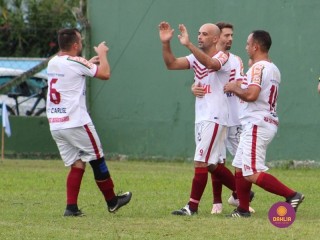 
<a style='margin-left: 5px;' class='btn btn-xs btn-social btn-facebook' href='https://www.facebook.com/sharer/sharer.php?u=https://www.boladovale.com.br/imgs/800-800-90/conteudo/fotos/1541/img7264.jpg' rel='popup' data-width='500' data-height='400'><i class='fa fa-facebook'></i>Compartilhar <span class='hidden-xs'>no Facebook</span>
</a> 
<a class='btn btn-default btn-xs' target='_blank' href='imgs/800-800-90/conteudo/fotos/1541/img7264.jpg'>
<span class='glyphicon glyphicon-cloud-download'></span> Salvar
</a> 
<span></span>
