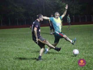 
<a style='margin-left: 5px;' class='btn btn-xs btn-social btn-facebook' href='https://www.facebook.com/sharer/sharer.php?u=https://www.boladovale.com.br/imgs/800-800-90/conteudo/fotos/1542/img9555.jpg' rel='popup' data-width='500' data-height='400'><i class='fa fa-facebook'></i>Compartilhar <span class='hidden-xs'>no Facebook</span>
</a> 
<a class='btn btn-default btn-xs' target='_blank' href='imgs/800-800-90/conteudo/fotos/1542/img9555.jpg'>
<span class='glyphicon glyphicon-cloud-download'></span> Salvar
</a> 
<span></span>