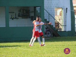 
<a style='margin-left: 5px;' class='btn btn-xs btn-social btn-facebook' href='https://www.facebook.com/sharer/sharer.php?u=https://www.boladovale.com.br/imgs/800-800-90/conteudo/fotos/1543/img9818.jpg' rel='popup' data-width='500' data-height='400'><i class='fa fa-facebook'></i>Compartilhar <span class='hidden-xs'>no Facebook</span>
</a> 
<a class='btn btn-default btn-xs' target='_blank' href='imgs/800-800-90/conteudo/fotos/1543/img9818.jpg'>
<span class='glyphicon glyphicon-cloud-download'></span> Salvar
</a> 
<span></span>