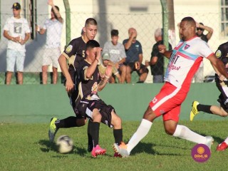 
<a style='margin-left: 5px;' class='btn btn-xs btn-social btn-facebook' href='https://www.facebook.com/sharer/sharer.php?u=https://www.boladovale.com.br/imgs/800-800-90/conteudo/fotos/1543/img9905.jpg' rel='popup' data-width='500' data-height='400'><i class='fa fa-facebook'></i>Compartilhar <span class='hidden-xs'>no Facebook</span>
</a> 
<a class='btn btn-default btn-xs' target='_blank' href='imgs/800-800-90/conteudo/fotos/1543/img9905.jpg'>
<span class='glyphicon glyphicon-cloud-download'></span> Salvar
</a> 
<span></span>