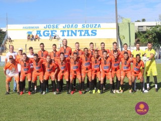 
<a style='margin-left: 5px;' class='btn btn-xs btn-social btn-facebook' href='https://www.facebook.com/sharer/sharer.php?u=https://www.boladovale.com.br/imgs/800-800-90/conteudo/fotos/1544/img9650.jpg' rel='popup' data-width='500' data-height='400'><i class='fa fa-facebook'></i>Compartilhar <span class='hidden-xs'>no Facebook</span>
</a> 
<a class='btn btn-default btn-xs' target='_blank' href='imgs/800-800-90/conteudo/fotos/1544/img9650.jpg'>
<span class='glyphicon glyphicon-cloud-download'></span> Salvar
</a> 
<span></span>
