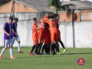 
<a style='margin-left: 5px;' class='btn btn-xs btn-social btn-facebook' href='https://www.facebook.com/sharer/sharer.php?u=https://www.boladovale.com.br/imgs/800-800-90/conteudo/fotos/1544/img9683.jpg' rel='popup' data-width='500' data-height='400'><i class='fa fa-facebook'></i>Compartilhar <span class='hidden-xs'>no Facebook</span>
</a> 
<a class='btn btn-default btn-xs' target='_blank' href='imgs/800-800-90/conteudo/fotos/1544/img9683.jpg'>
<span class='glyphicon glyphicon-cloud-download'></span> Salvar
</a> 
<span></span>