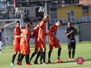 
<a style='margin-left: 5px;' class='btn btn-xs btn-social btn-facebook' href='https://www.facebook.com/sharer/sharer.php?u=https://www.boladovale.com.br/imgs/800-800-90/conteudo/fotos/1544/img9721.jpg' rel='popup' data-width='500' data-height='400'><i class='fa fa-facebook'></i>Compartilhar <span class='hidden-xs'>no Facebook</span>
</a> 
<a class='btn btn-default btn-xs' target='_blank' href='imgs/800-800-90/conteudo/fotos/1544/img9721.jpg'>
<span class='glyphicon glyphicon-cloud-download'></span> Salvar
</a> 
<span></span>