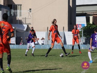 
<a style='margin-left: 5px;' class='btn btn-xs btn-social btn-facebook' href='https://www.facebook.com/sharer/sharer.php?u=https://www.boladovale.com.br/imgs/800-800-90/conteudo/fotos/1544/img9739.jpg' rel='popup' data-width='500' data-height='400'><i class='fa fa-facebook'></i>Compartilhar <span class='hidden-xs'>no Facebook</span>
</a> 
<a class='btn btn-default btn-xs' target='_blank' href='imgs/800-800-90/conteudo/fotos/1544/img9739.jpg'>
<span class='glyphicon glyphicon-cloud-download'></span> Salvar
</a> 
<span></span>