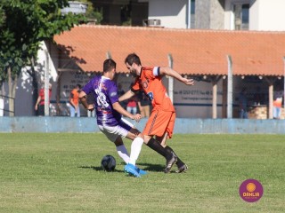 
<a style='margin-left: 5px;' class='btn btn-xs btn-social btn-facebook' href='https://www.facebook.com/sharer/sharer.php?u=https://www.boladovale.com.br/imgs/800-800-90/conteudo/fotos/1544/img9742.jpg' rel='popup' data-width='500' data-height='400'><i class='fa fa-facebook'></i>Compartilhar <span class='hidden-xs'>no Facebook</span>
</a> 
<a class='btn btn-default btn-xs' target='_blank' href='imgs/800-800-90/conteudo/fotos/1544/img9742.jpg'>
<span class='glyphicon glyphicon-cloud-download'></span> Salvar
</a> 
<span></span>