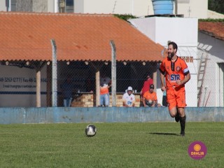 
<a style='margin-left: 5px;' class='btn btn-xs btn-social btn-facebook' href='https://www.facebook.com/sharer/sharer.php?u=https://www.boladovale.com.br/imgs/800-800-90/conteudo/fotos/1544/img9745.jpg' rel='popup' data-width='500' data-height='400'><i class='fa fa-facebook'></i>Compartilhar <span class='hidden-xs'>no Facebook</span>
</a> 
<a class='btn btn-default btn-xs' target='_blank' href='imgs/800-800-90/conteudo/fotos/1544/img9745.jpg'>
<span class='glyphicon glyphicon-cloud-download'></span> Salvar
</a> 
<span></span>